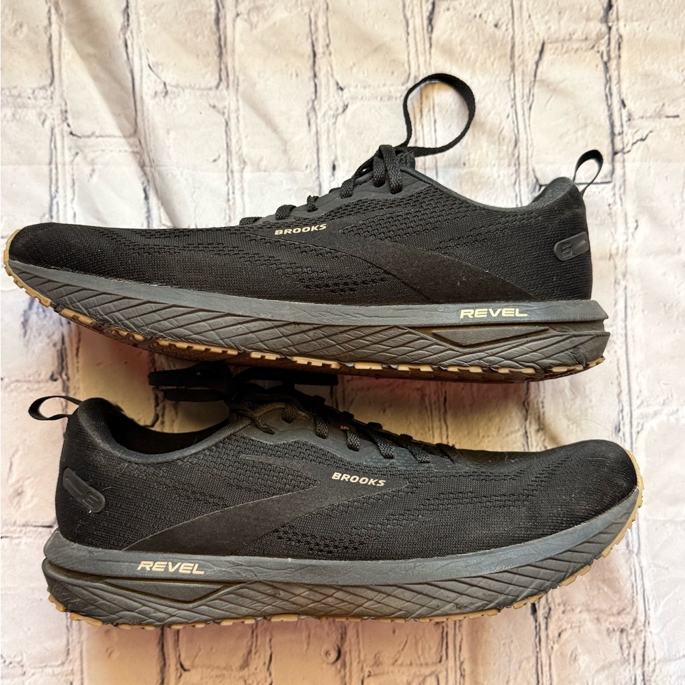 Brooks Black and Gray Revel Running Shoes